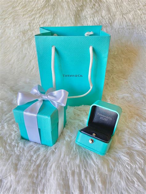 cartier tiffany blue box.